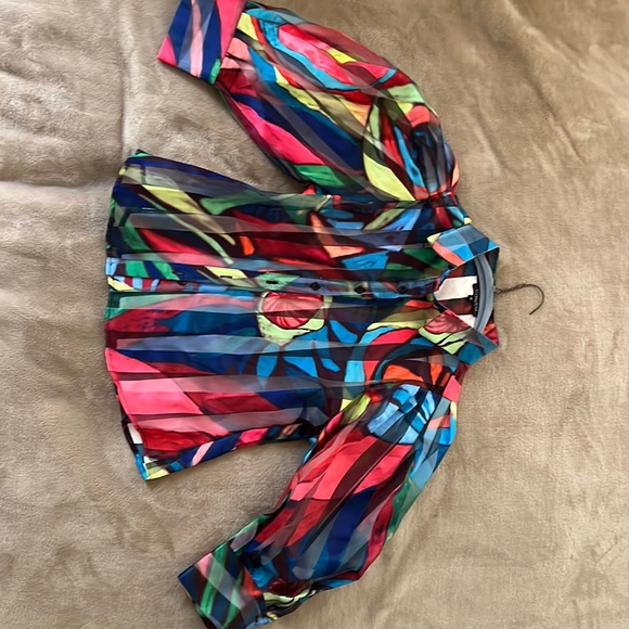 Brand new dressy, sheer, multicolored CQ by CQ blouse in size medium. - Picture 1 of 3